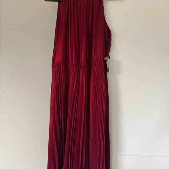 open lace back dress LOOK 7  Vera Wang
